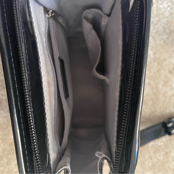 Beijo Cross Body Purse - Picture 6 of 10